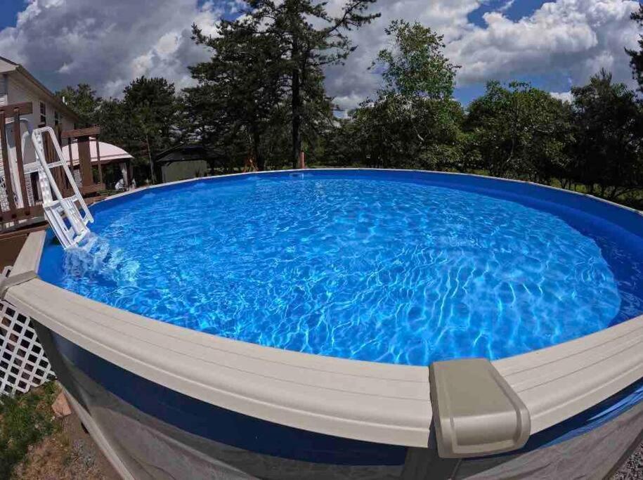 Вилла Quiet Private House W Hot Tub/Fire Pit/Games Blakeslee Экстерьер фото