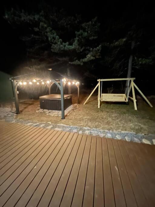 Вилла Quiet Private House W Hot Tub/Fire Pit/Games Blakeslee Экстерьер фото