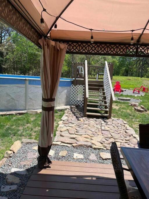 Вилла Quiet Private House W Hot Tub/Fire Pit/Games Blakeslee Экстерьер фото